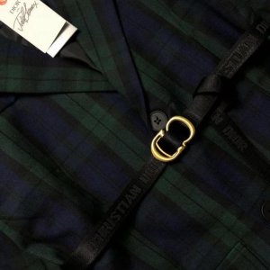 Անսահման սիրուն և նորավոճ